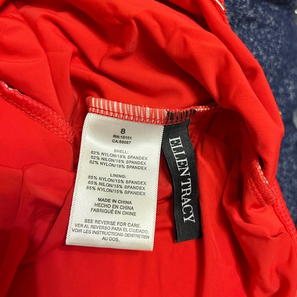 Ellen Tracy Red Floral One Piece Swimsuit Skirted EUC Size 8 - Picture 3 of 5